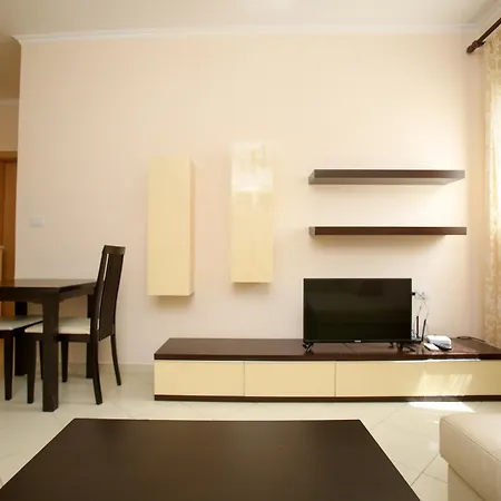 Fm 2 شقة *