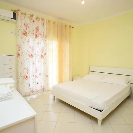 Apartment Fm 2 *