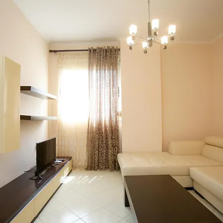 Fm 2 * Vlorë